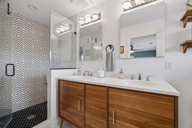 100 Ottawa Avenue S, Golden Valley, MN 55416