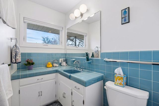 100 Ottawa Avenue S, Golden Valley, MN 55416