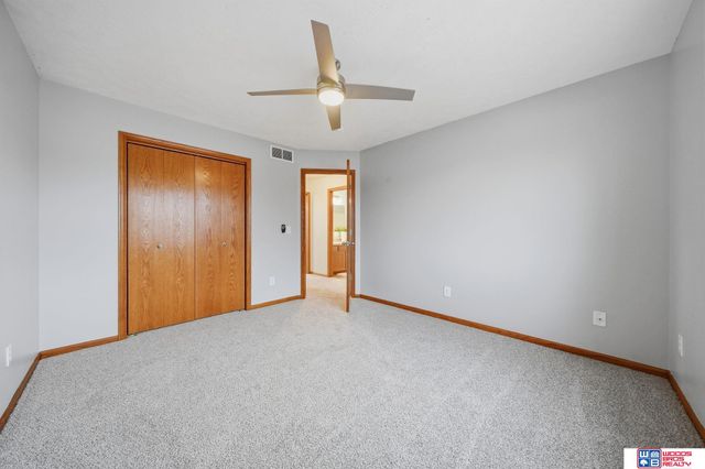 7920 S 59th Street, Lincoln, NE 68516