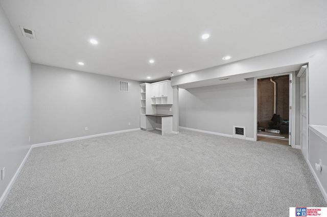 7920 S 59th Street, Lincoln, NE 68516