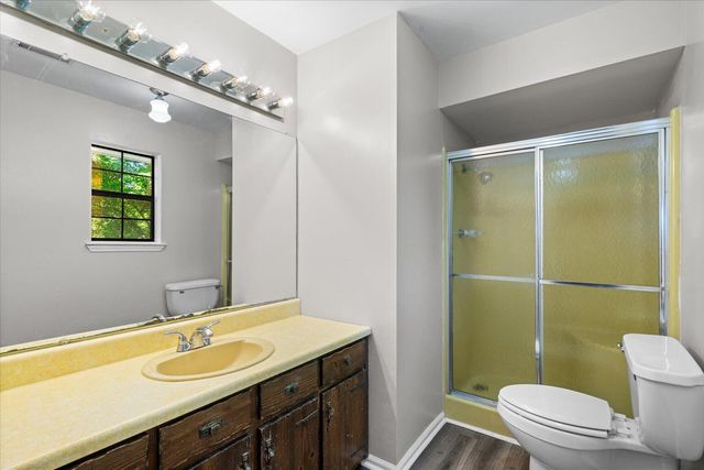 604 Pine Oaks Drive, Tunnel Hill, GA 30755
