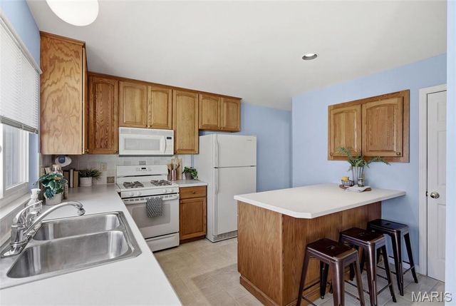 2166 Pheasant Run Drive, St Louis, MO 63043