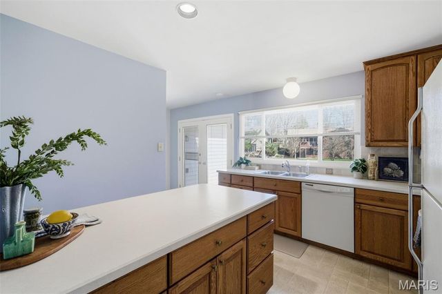 2166 Pheasant Run Drive, St Louis, MO 63043