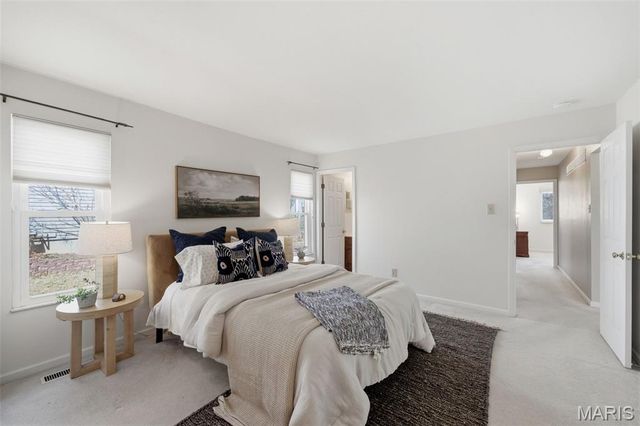 2166 Pheasant Run Drive, St Louis, MO 63043