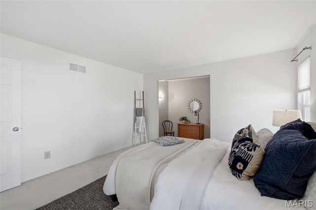 2166 Pheasant Run Drive, St Louis, MO 63043