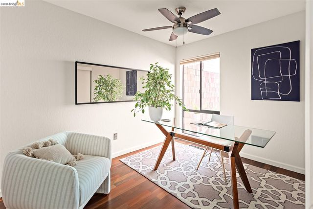 32 Sereno Circle, Oakland, CA 94619