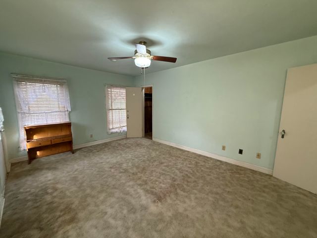 PACKAGE PROPERTY, Lubbock, TX 79411