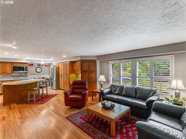 4886 SAGE HEN Cir, Lake Oswego, OR 97035