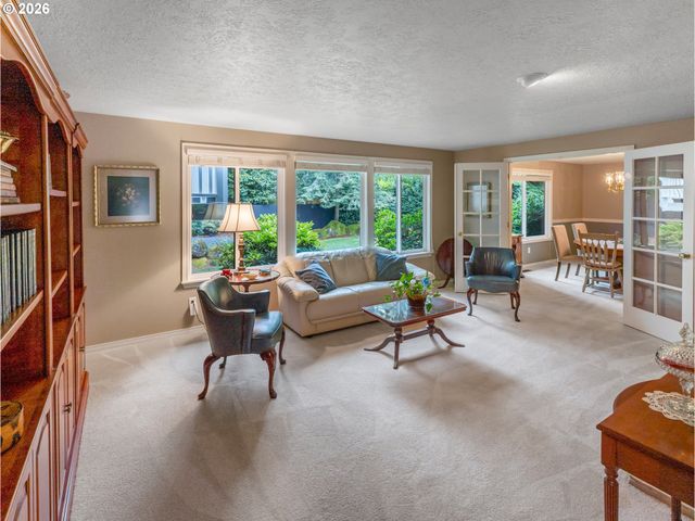 4886 SAGE HEN Cir, Lake Oswego, OR 97035