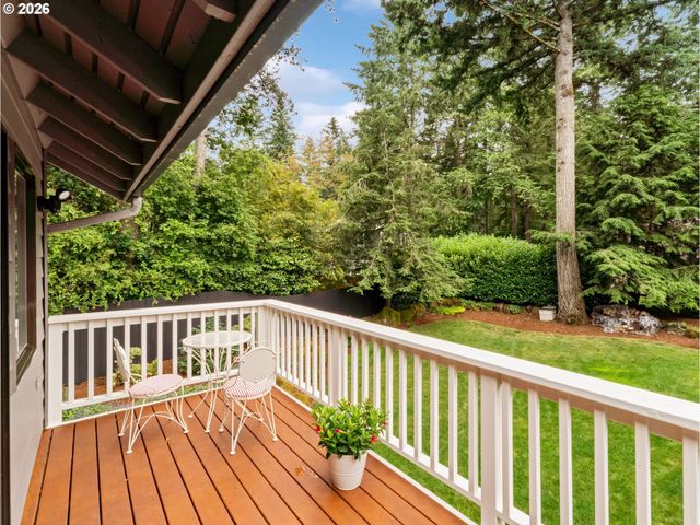 4886 SAGE HEN Cir, Lake Oswego, OR 97035