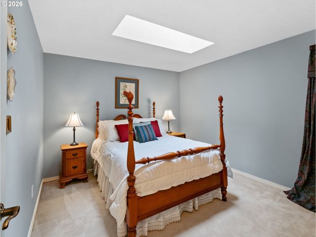 4886 SAGE HEN Cir, Lake Oswego, OR 97035