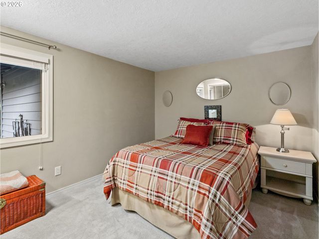 4886 SAGE HEN Cir, Lake Oswego, OR 97035