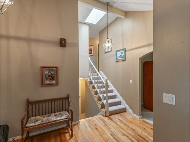 4886 SAGE HEN Cir, Lake Oswego, OR 97035