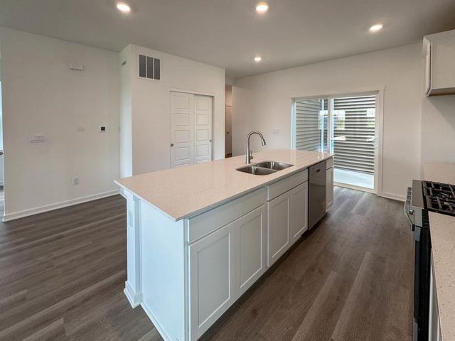 512 Oak Opening Drive, Stoughton, WI 53589