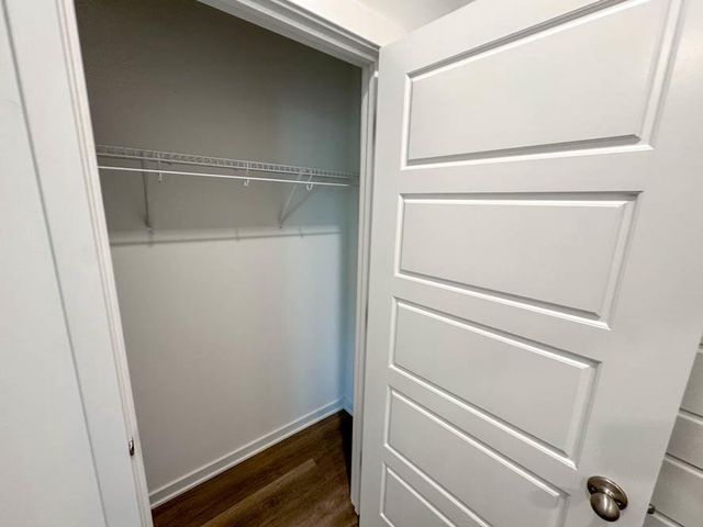 512 Oak Opening Drive, Stoughton, WI 53589