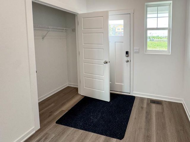 512 Oak Opening Drive, Stoughton, WI 53589