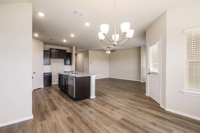 401 Yemen RD, Taylor, TX 76574