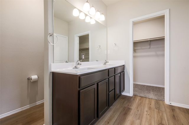 401 Yemen RD, Taylor, TX 76574