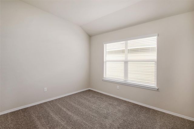 401 Yemen RD, Taylor, TX 76574