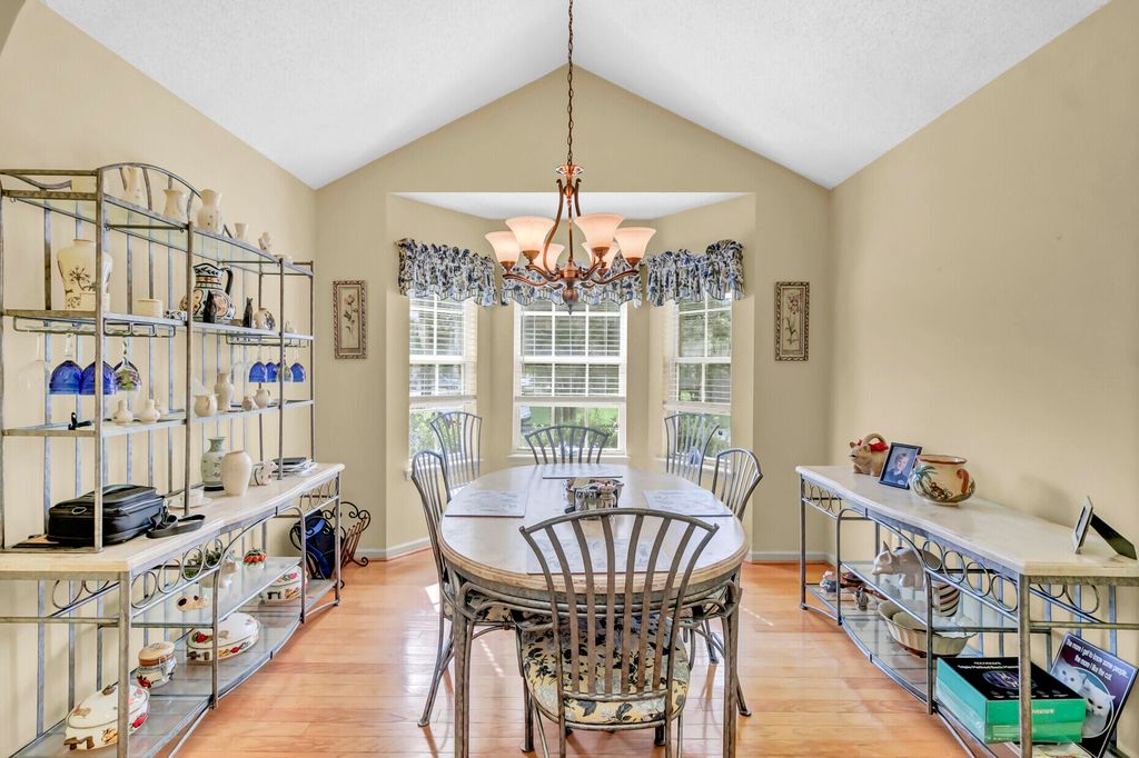 Image 13 of property listing at 206 Lytham Court, Charleston, SC 29414