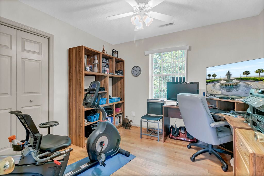 Image 23 of property listing at 206 Lytham Court, Charleston, SC 29414
