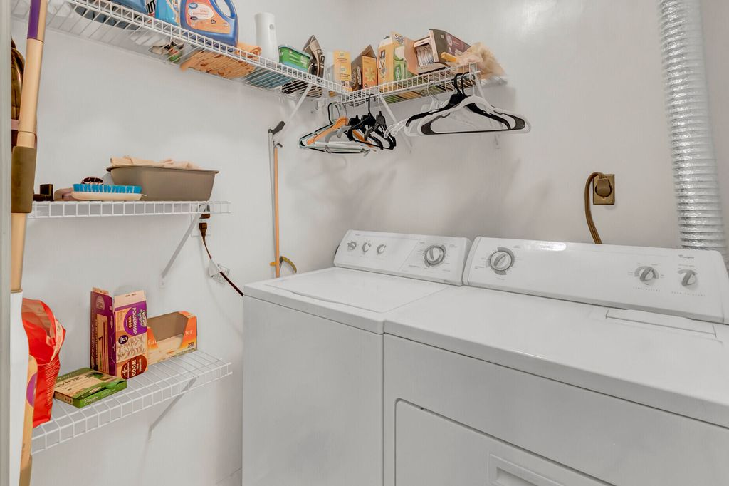Image 25 of property listing at 206 Lytham Court, Charleston, SC 29414