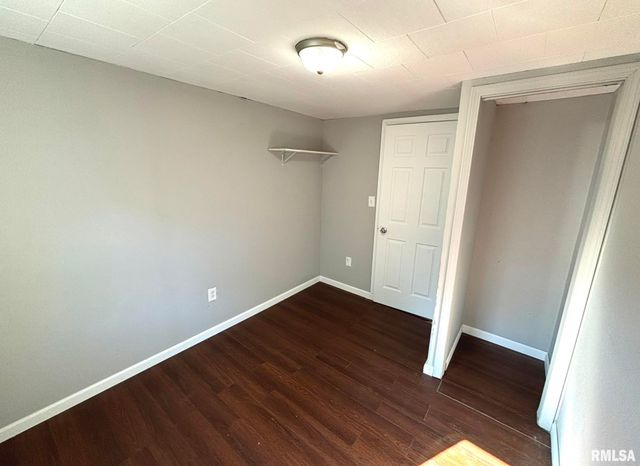 315 S Lackey Street, Salem, IL 62881