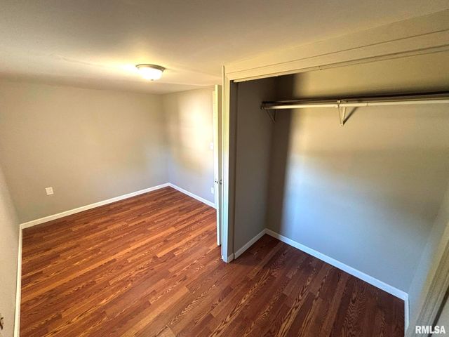 315 S Lackey Street, Salem, IL 62881