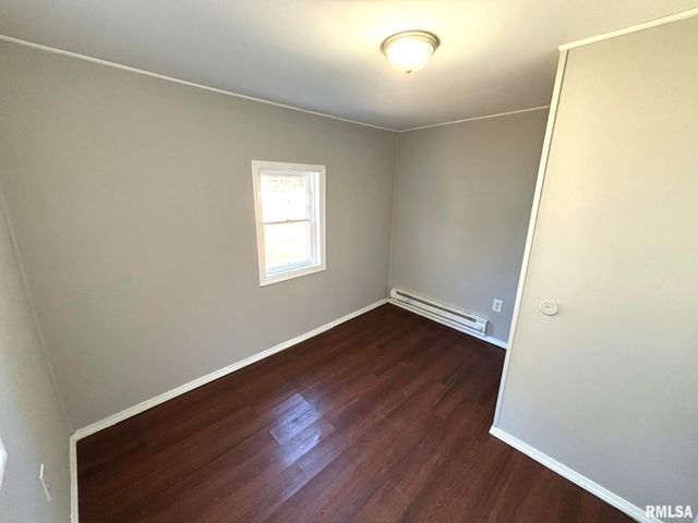 315 S Lackey Street, Salem, IL 62881