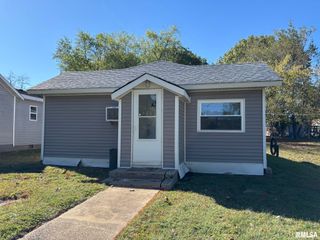 315 S Lackey Street, Salem, IL 62881