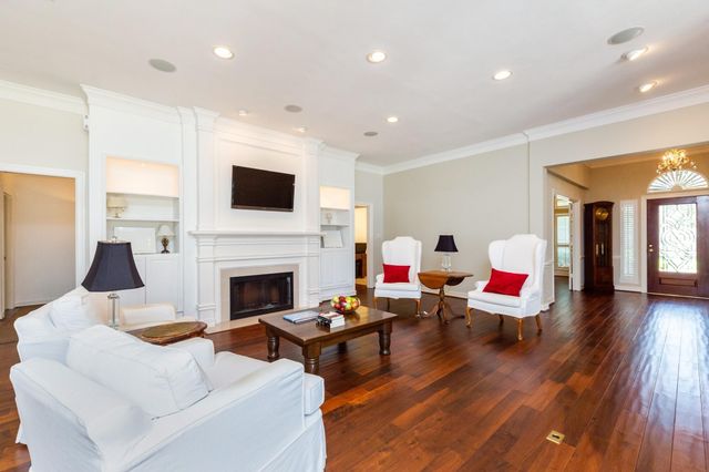 4915 Keneshaw Street, Sugar Land, TX 77479