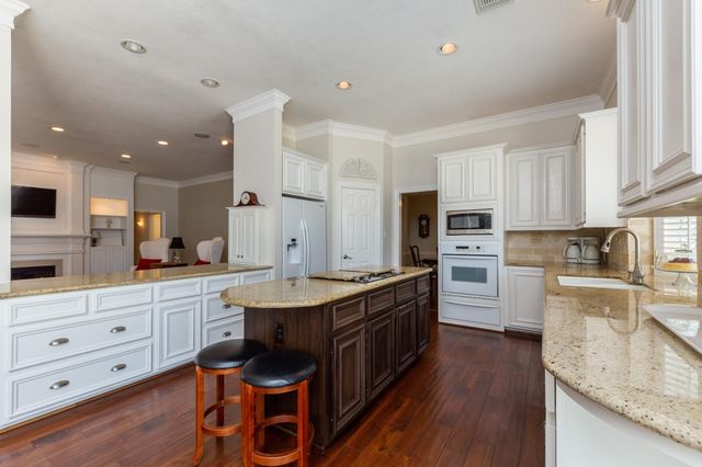 4915 Keneshaw Street, Sugar Land, TX 77479