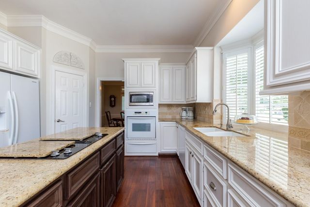 4915 Keneshaw Street, Sugar Land, TX 77479