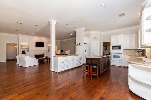 4915 Keneshaw Street, Sugar Land, TX 77479