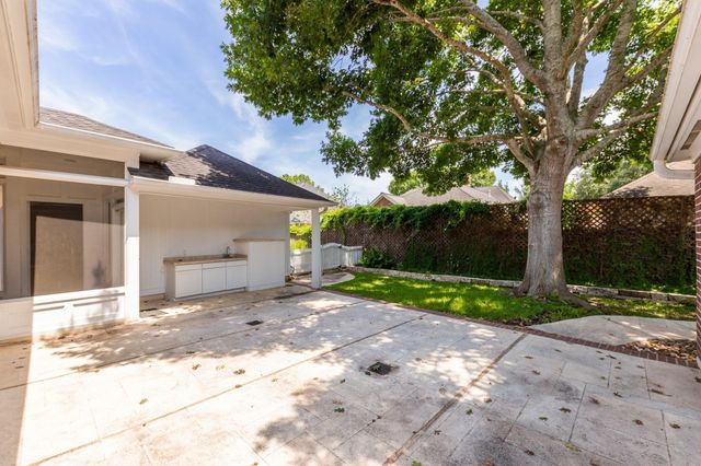 4915 Keneshaw Street, Sugar Land, TX 77479