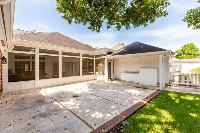 4915 Keneshaw Street, Sugar Land, TX 77479