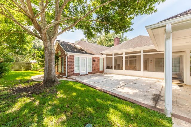 4915 Keneshaw Street, Sugar Land, TX 77479