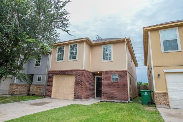 4914 N Cancun Drive, Houston, TX 77045