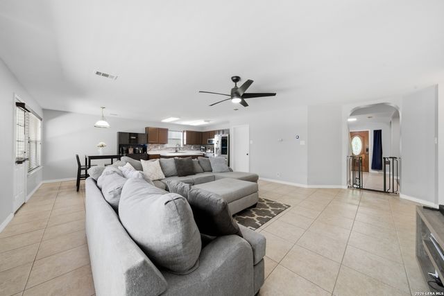 11622 Shotgun Way, Helotes, TX 78023