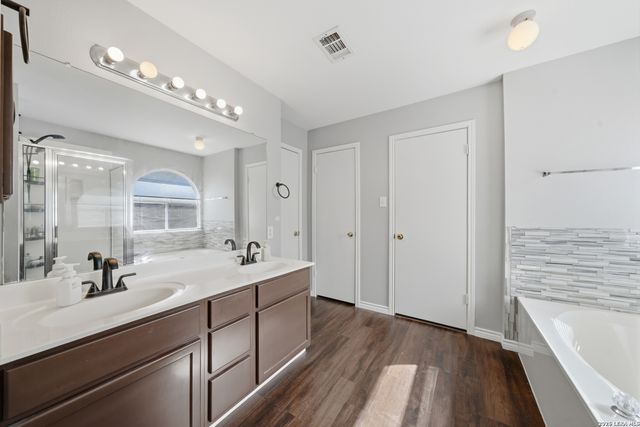 11622 Shotgun Way, Helotes, TX 78023