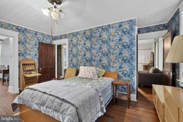 821 N BISHOPTHORPE ST, Fountain Hill, PA 18015