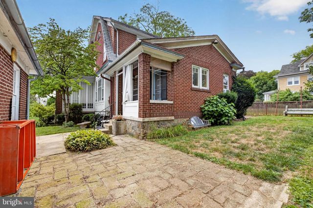821 N BISHOPTHORPE ST, Fountain Hill, PA 18015