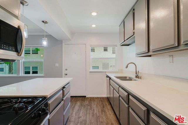 3622 Kalsman Drive 2, Los Angeles, CA 90016