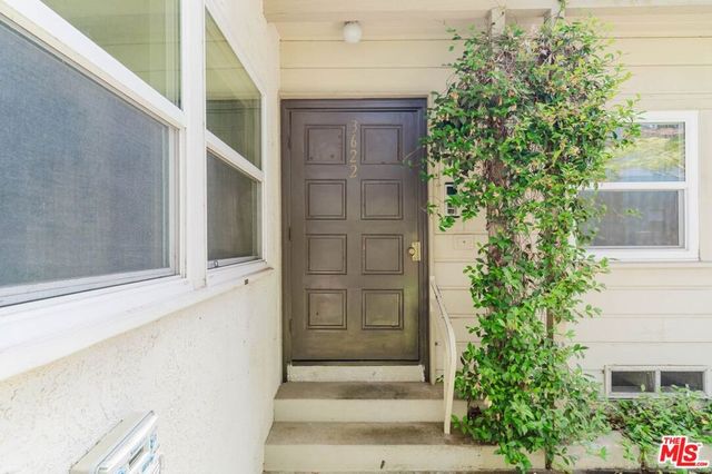 3622 Kalsman Drive 2, Los Angeles, CA 90016