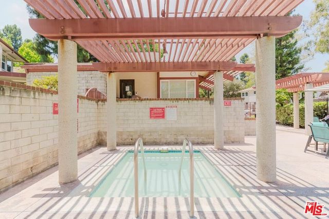 3622 Kalsman Drive 2, Los Angeles, CA 90016