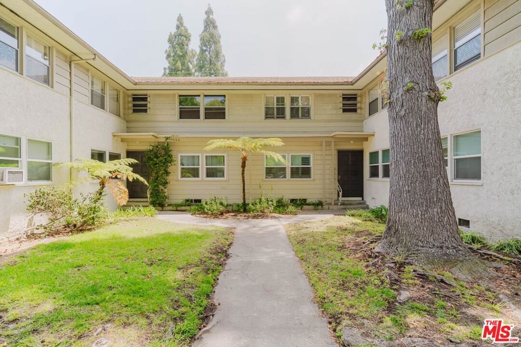 3622 Kalsman Drive 2, Los Angeles, CA 90016