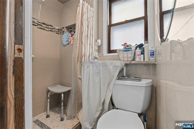 65 Miller Avenue, Elmwood Park, NJ 07407