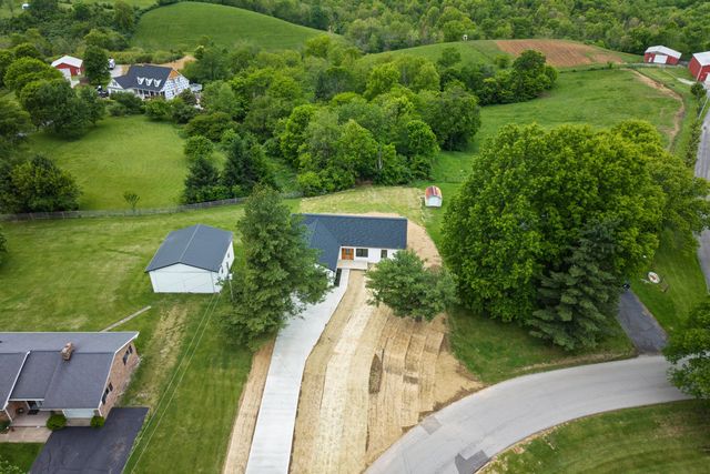 519 Humes Ridge Road, Williamstown, KY 41097