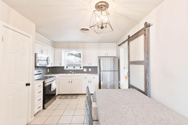 3420 Bangor Drive, Lubbock, TX 79407