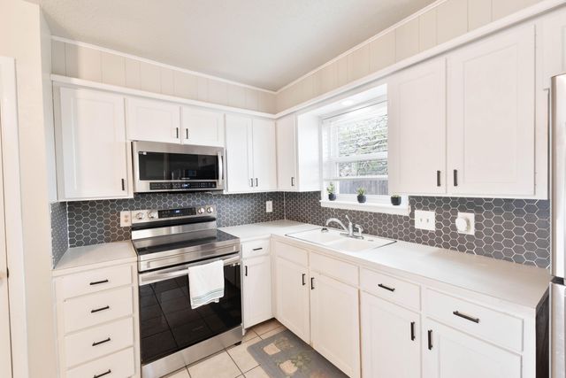 3420 Bangor Drive, Lubbock, TX 79407